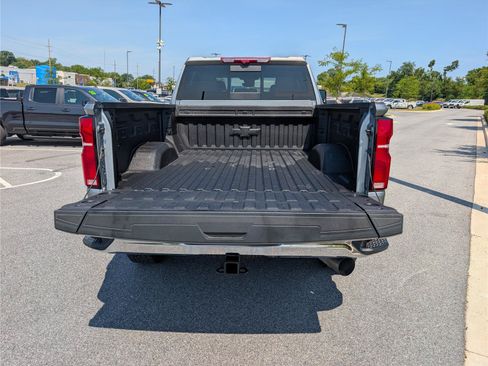 Used 2026 Chevrolet Silverado 3500 LTZ w/ LTZ Premium Package AWD/4WD image 13