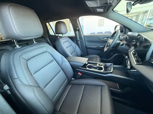 Used 2026 Chevrolet Equinox LT w/ Convenience Package II image 13