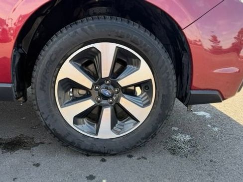 Used 2018 Subaru Forester 2.5i Premium AWD/4WD image 10