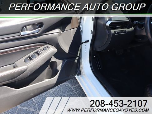 Used 2020 Nissan Altima 2.5 SR AWD/4WD image 17