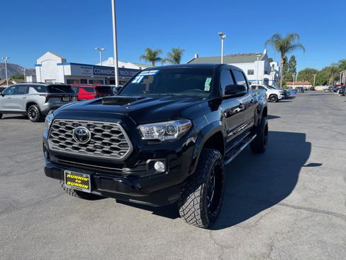 Used 2021 Toyota Tacoma SR5 image 3