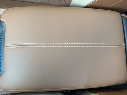 New 2026 Nissan Pathfinder Platinum AWD/4WD image 32
