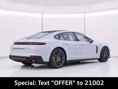 Used 2024 Porsche Panamera RWD image 8