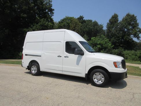Used 2020 Nissan NV 2500 SV RWD image 5