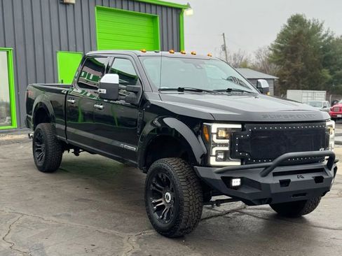 Used 2017 Ford F350 Lariat w/ Lariat Ultimate Package image 4