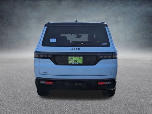 New 2026 Jeep Grand Wagoneer Summit image 5