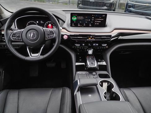Used 2022 Acura MDX SH-AWD w/ Technology Package image 11