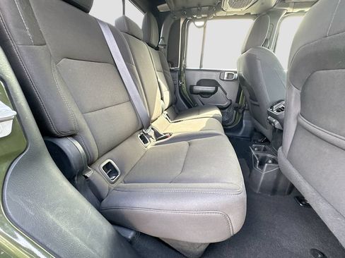 Used 2021 Jeep Gladiator Sport AWD/4WD image 33