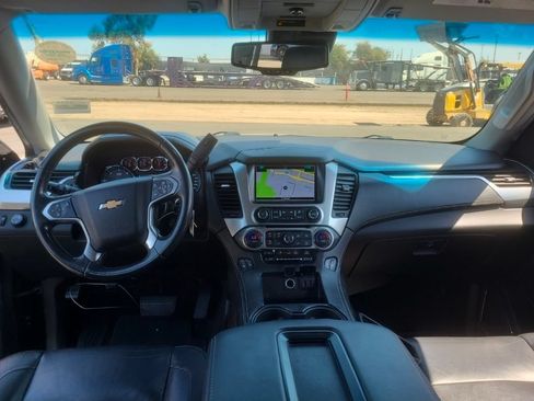 Used 2018 Chevrolet Suburban LT AWD/4WD image 8
