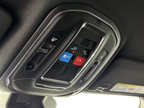 Used 2025 Jeep Grand Cherokee L Laredo image 26