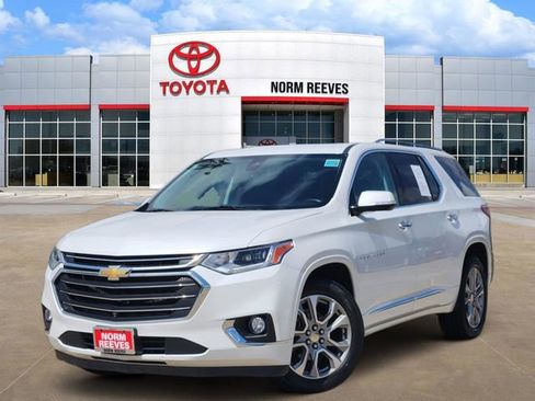 Used 2020 Chevrolet Traverse Premier w/ LPO, Floor Liner Package FWD image 1