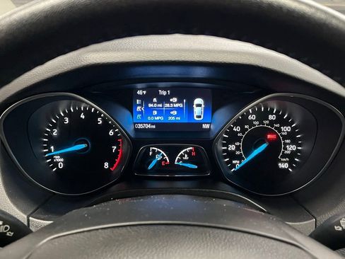 Used 2015 Ford Focus SE w/ SE Ecoboost Package image 19