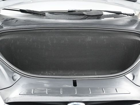 Used 2023 Tesla Model X image 35