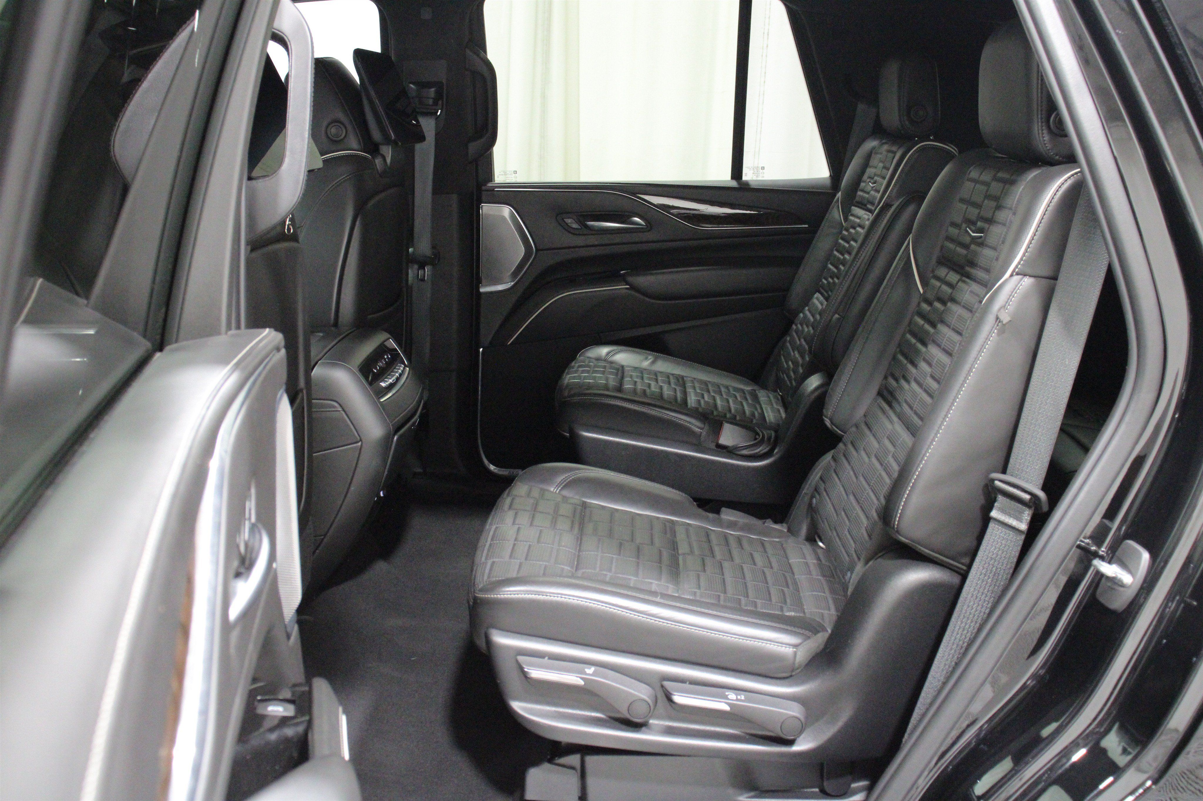 Used 2021 Cadillac Escalade Sport Platinum AWD/4WD image 24