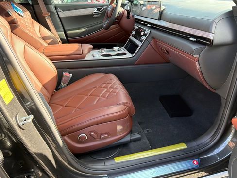 New 2026 Genesis GV80 3.5T Prestige image 13