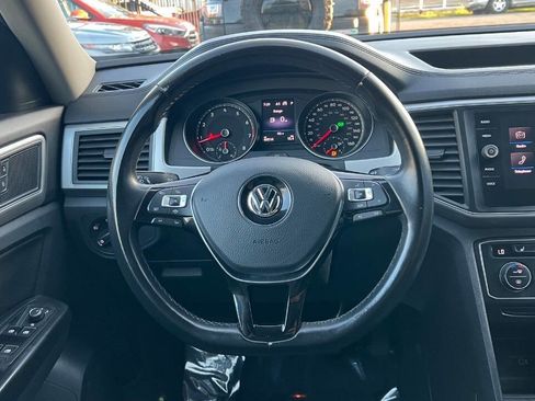 Used 2019 Volkswagen Atlas SE w/ Towing Package image 10