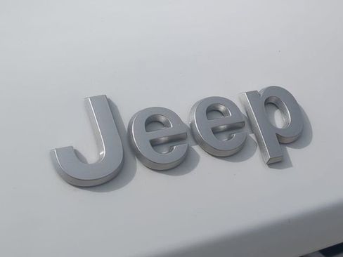 New 2026 Jeep Grand Cherokee L Limited w/ Luxury Tech Group II RWD image 13