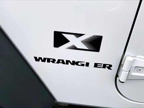 Used 2008 Jeep Wrangler X image 8