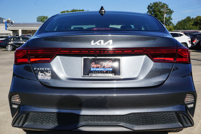 Used 2023 Kia Forte LXS FWD image 6