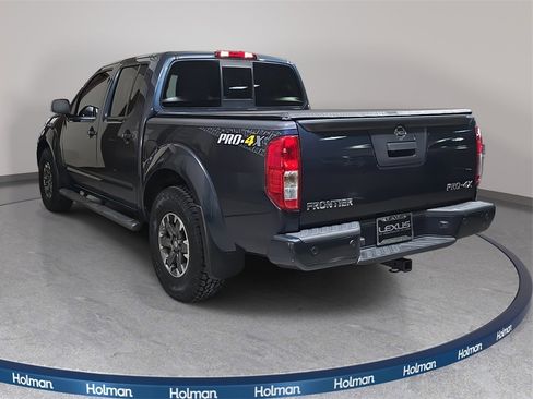 Used 2014 Nissan Frontier PRO-4X image 8