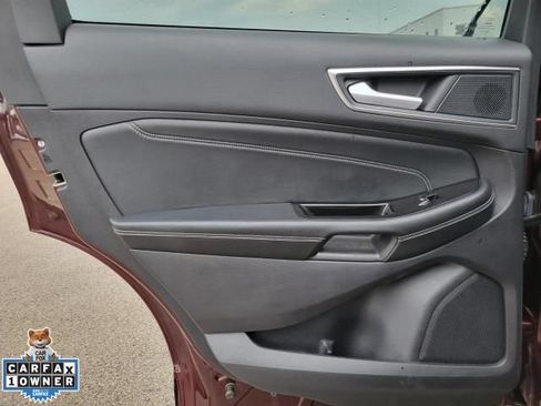 Used 2020 Ford Edge Titanium w/ Equipment Group 301A AWD/4WD image 10