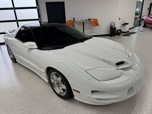 Used 1998 Pontiac Firebird Formula RWD image 21