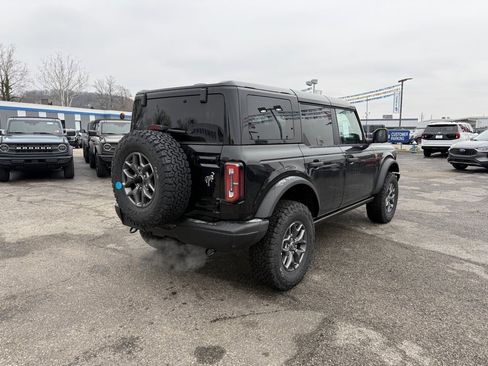 New 2025 Ford Bronco Badlands image 7