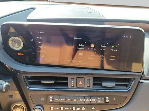 Used 2024 Lexus ES 350 w/ Premium Package FWD image 15