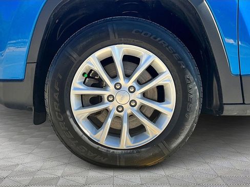 Used 2022 Jeep Cherokee Latitude Lux image 9