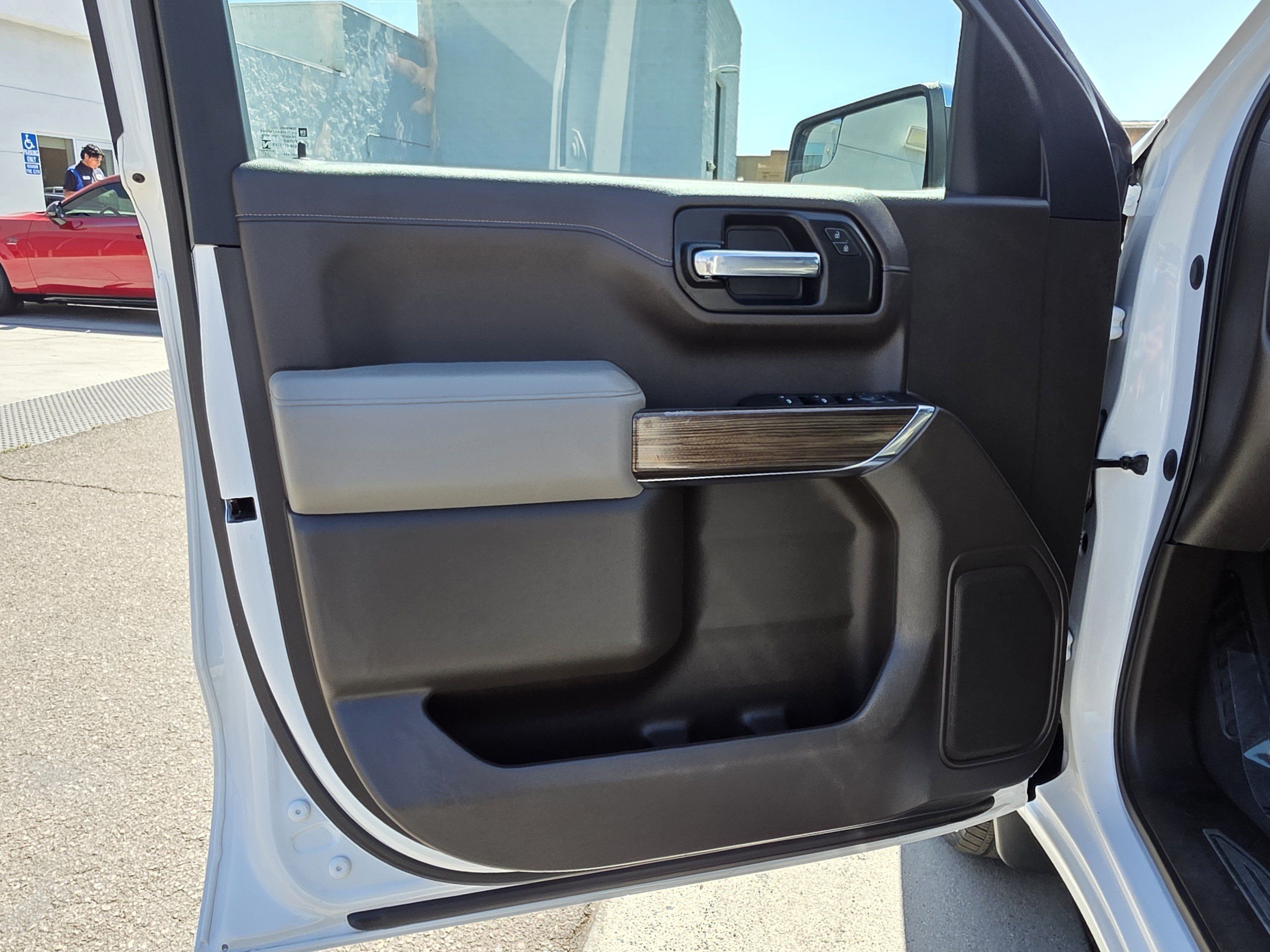 Used 2021 Chevrolet Silverado 1500 LT w/ Convenience Package II RWD image 12
