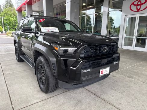 Certified 2025 Toyota 4Runner TRD Off-Road Premium w/ Tow Technology Package AWD/4WD image 1