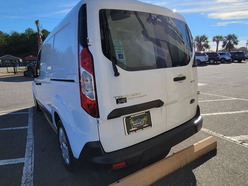 Used 2020 Ford Transit Connect XLT image 11