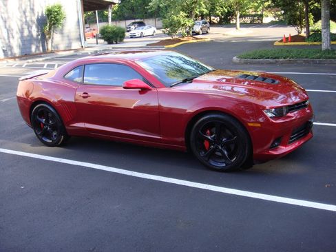 Used 2015 Chevrolet Camaro SS RWD image 5