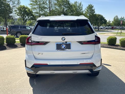 New 2026 BMW X1 xDrive28i AWD/4WD image 4