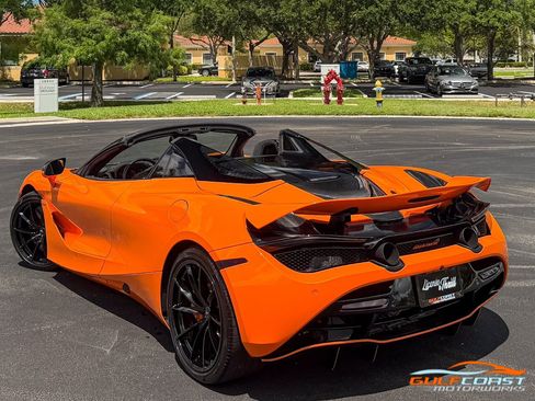 Used 2022 McLaren 720S Performance RWD image 41