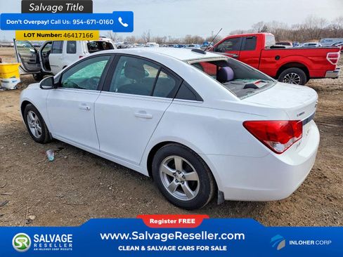 Used 2015 Chevrolet Cruze LT w/ Sun And Sound Package image 2