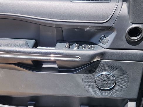 Used 2022 Ford Expedition XLT RWD image 21