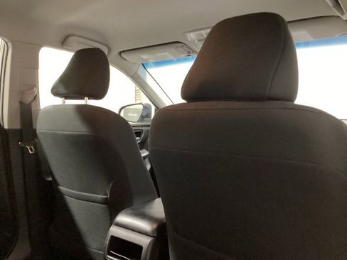 Used 2017 Toyota Camry XLE image 11