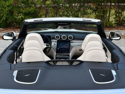 Used 2024 Mercedes-Benz CLE 300 4MATIC Cabriolet w/ Driver Assistance Package image 64