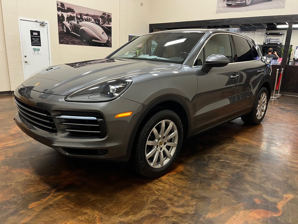 Used 2020 Porsche Cayenne AWD/4WD image 5