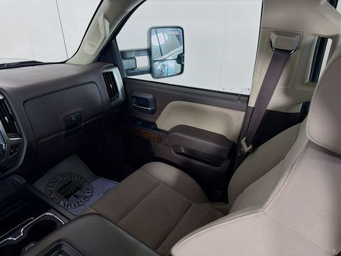 Used 2019 Chevrolet Silverado 2500 LT w/ LT Convenience Package AWD/4WD image 21