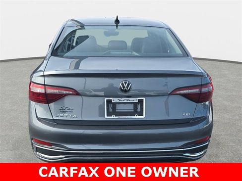 Used 2022 Volkswagen Jetta SEL image 6