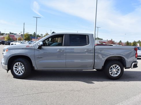 Used 2024 Chevrolet Silverado 1500 LT w/ Z71 Off-Road Package image 6