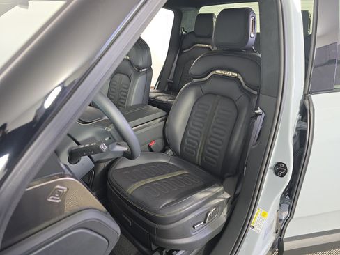 Used 2024 Rivian R1T Adventure AWD/4WD image 20