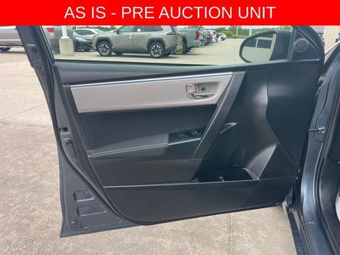 Used 2014 Toyota Corolla LE FWD image 18