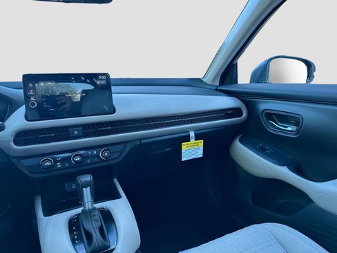 New 2026 Honda HR-V LX image 16