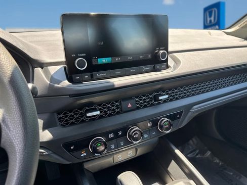 Used 2025 Honda Accord SE image 24