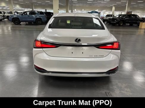 Used 2021 Lexus ES 250 w/ Premium Package AWD/4WD image 6