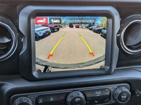 Certified 2021 Jeep Wrangler Unlimited Rubicon w/ Dual Top Group AWD/4WD image 24