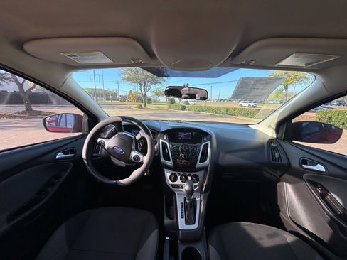 Used 2013 Ford Focus SE image 19
